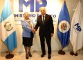 Consuelo Porras sostuvo una reunión con el secretario general de la OEA, Luis Almagro