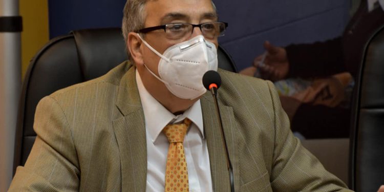 Contagios de Covid-19 continúa en aumento