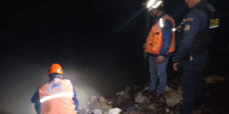 Contaminación en el río Platanitos enciende alarmas de la Conred