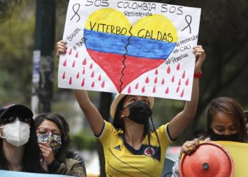 Continúa el paro nacional con llamamiento al diálogo en Colombia