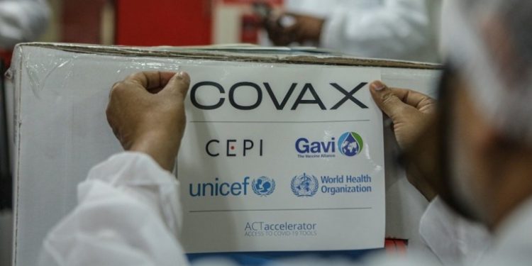 Continúa el retraso de Covax