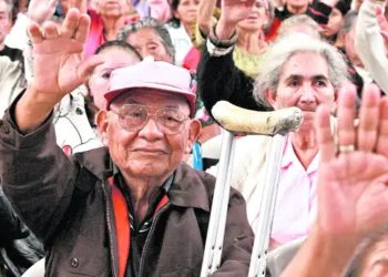 Continua la entrega de notificaciones del programa del adulto mayor