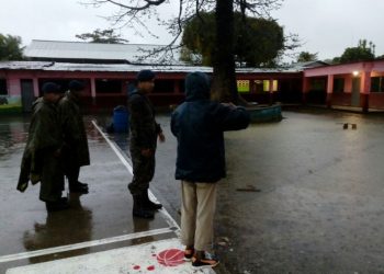 Continúa la reparación de escuelas dañadas por las lluvias