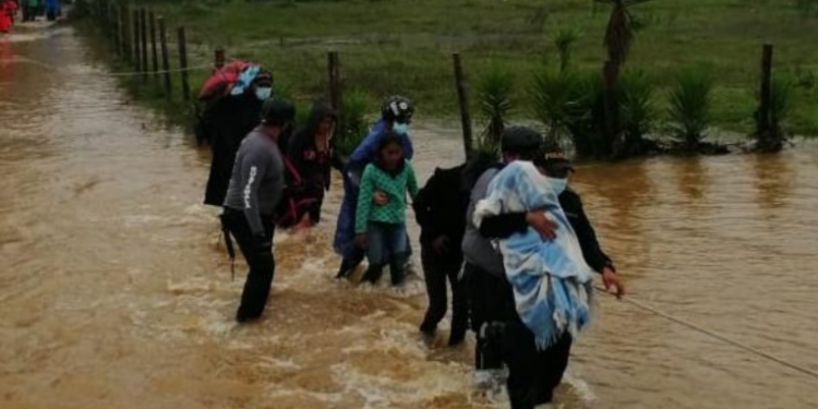 Continúan acciones de búsqueda y rescate