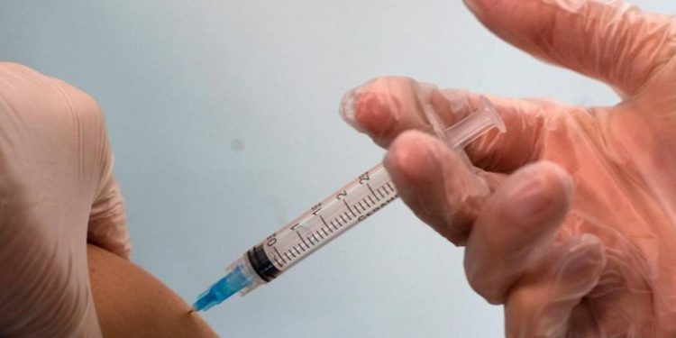 Continúan aumentando los casos positivos de COVID-19 en el país