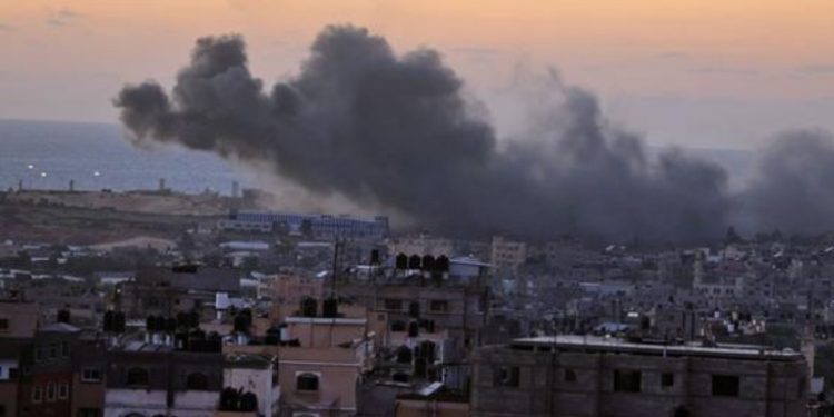 Continúan los ataques entre Israel y Gaza en décimo día de escalada bélica