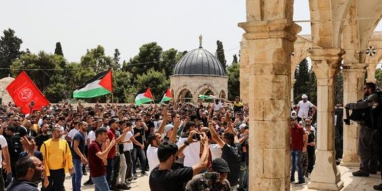 Continúan los choques entre palestinos y la policía israelí