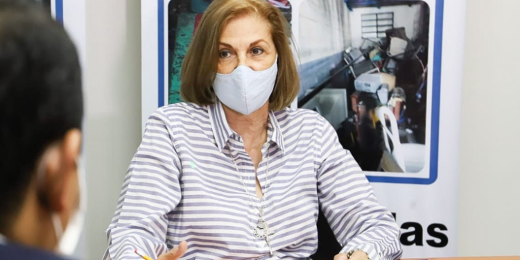 Seguimiento a contrataciones ilegales por parte de autoridades