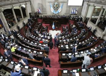 Convocan a postuladora para elección de magistrados a cortes