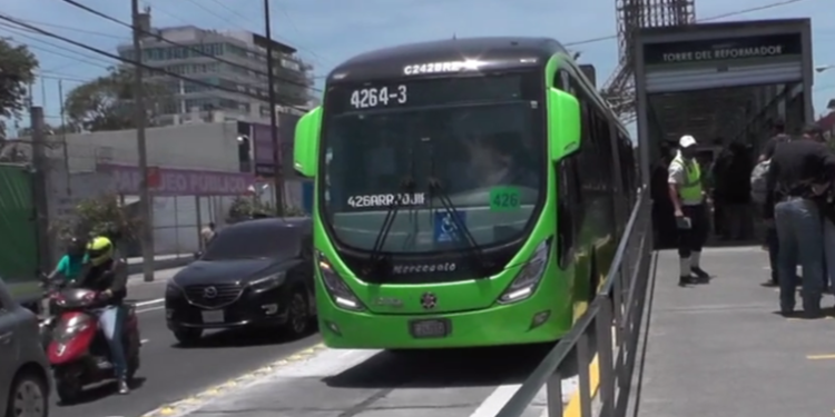 Coordinan logística para el servicio gratuito de buses el día de las elecciones