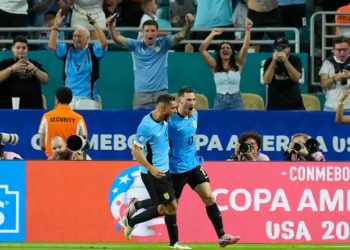 Copa América: Uruguay y EEUU vencen fácil a Panamá y Bolivia
