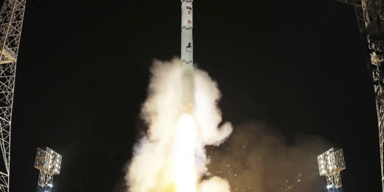 Corea del Norte avisa a Japón sobre su próximo lanzamiento de un satélite