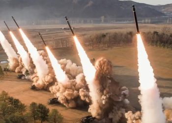 Corea del Norte lanza misiles balísticos al mar de Japón