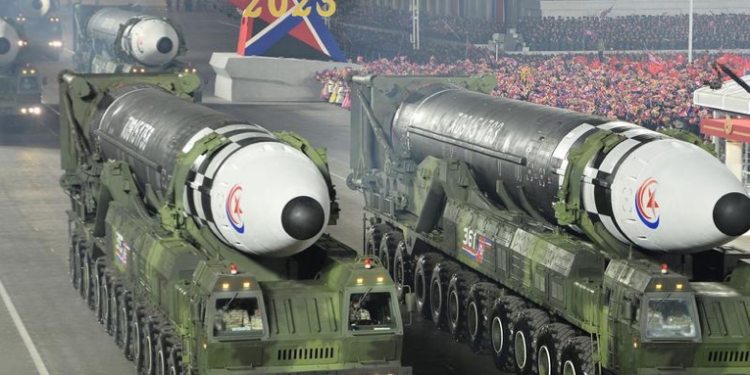 Corea del Norte lanza un misil balí­stico no identificado al mar de Japón