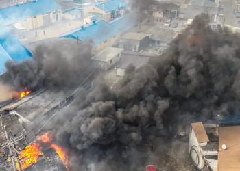 Corea del Sur lucha contra los peores incendios en el país