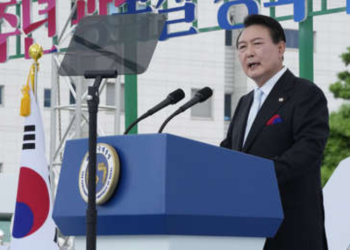 Corea del Sur ofrece su ayuda para desarrollar la economí­a norcoreana a cambio de la desnuclearización