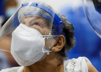 Coronavirus hoy: Ecuador impone toques de queda los fines de semana