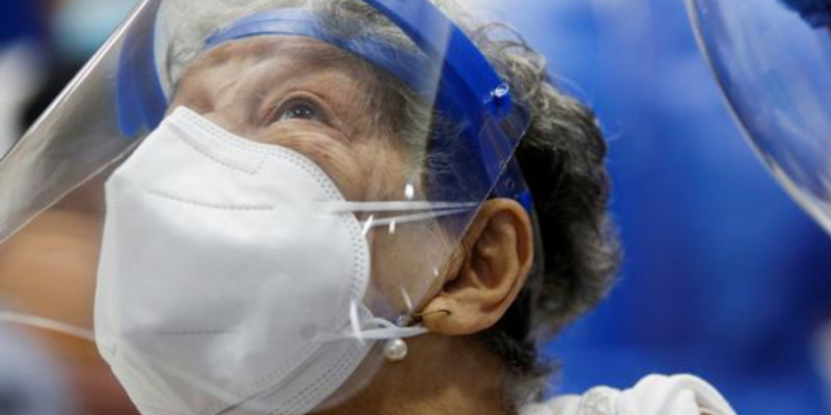 Coronavirus hoy: Ecuador impone toques de queda los fines de semana