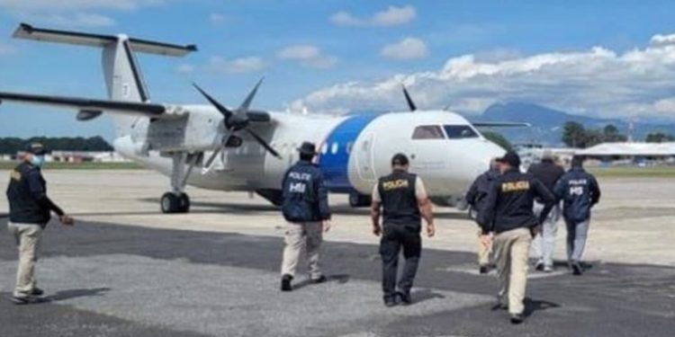 Coronel retirado es extraditado a Estados Unidos para ser juzgado por delitos de narcotráfico