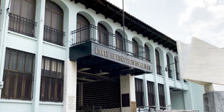 Corte de Constitucionalidad rechaza consulta sobre amnistía para militares