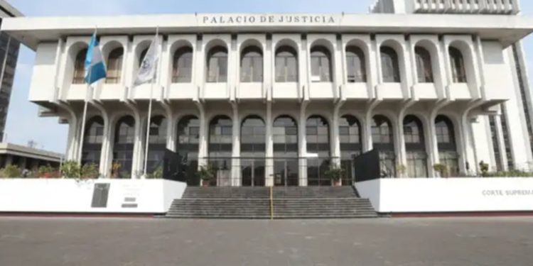 Corte Suprema de Justicia rechaza solicitud de antejuicios planteados contra juez Fredy Orellana y Consuelo Porras