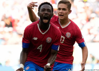 Costa Rica renace en el Mundial con victoria 1-0 frente a Japón