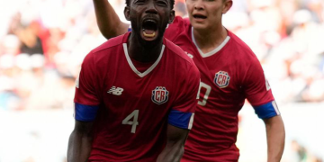 Costa Rica renace en el Mundial con victoria 1-0 frente a Japón