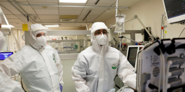 Covid-19 podrí­a causar accidentes cerebrovasculares entre personas jóvenes y sanas, incluso en casos asintomáticos, según un estudio