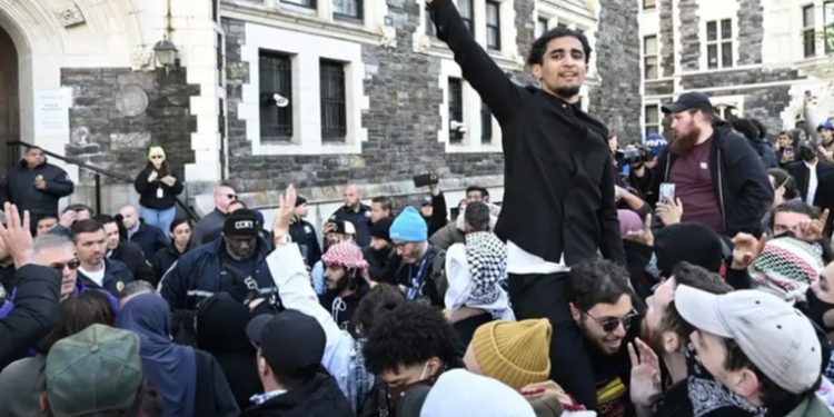 Crecen protestas contra Israel en universidades de EE.UU.