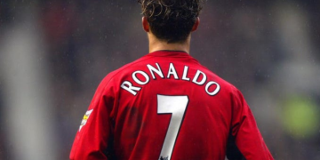 Cristiano Ronaldo ficha por el Manchester United