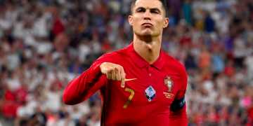 Cristiano Ronaldo: Jugaré hasta que mis piernas digan 'se acabó'.