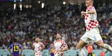 Croacia gana a Japón en la tanda de penaltis y pasa a los cuartos