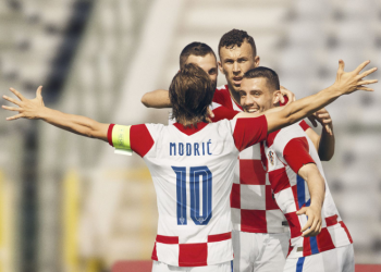 Croacia se complica su camino hacia Catar 2022 tras empatar con Eslovaquia