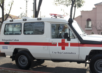 Cruz Roja brinda asistencia al Hospital San Juan de Dios con ocho ambulancias