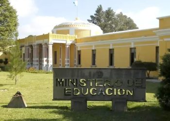 CSJ niega provisionalmente amparo contra pacto colectivo del magisterio, informa Mineduc