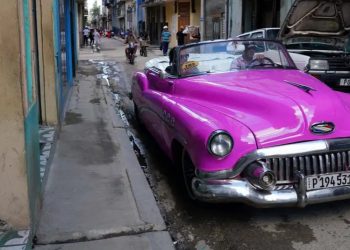 Cuba anuncia alza de más del 500% en precio del combustible