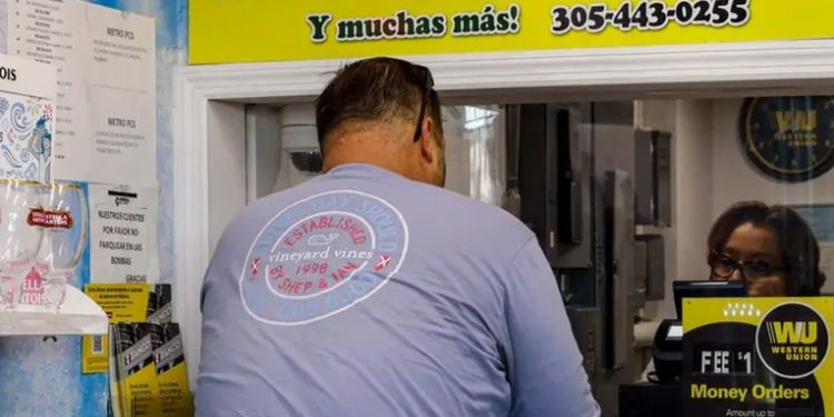 Cuba critica a EE.UU. por salida de Western Union de la isla