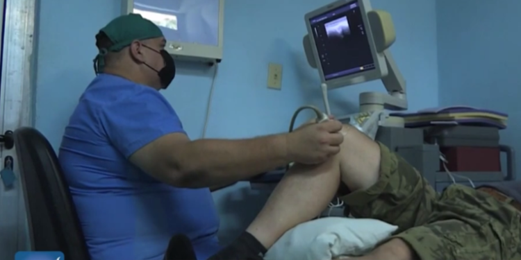 Cuba lleva terapia regenerativa contra dolores musculares