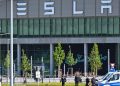 Culmina intensa jornada de protestas contra Tesla en Berlín
