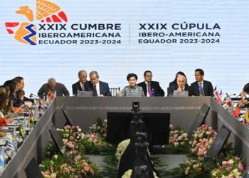 Cumbre Iberoamericana inicia marcada por ausencia de líderes
