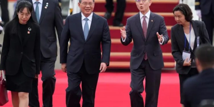 Cumbre trilateral entre Japón, China y Corea del Sur