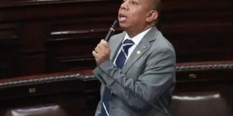 Dan trámite a segundo antejuicio contra Aldo Dávila