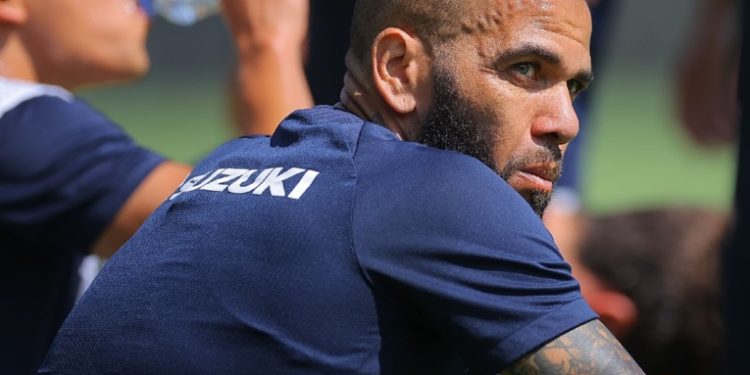 Dani Alves es enviado a prisión por agresión sexual