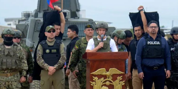 Daniel Noboa a las mafias: tienen las horas contadas