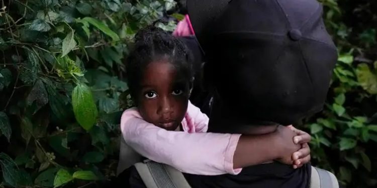 Darién: Colombia y Panamá niegan que abandonan a migrantes