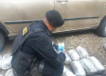 Decomisan 32 paquetes de marihuana ocultos en llantas de automóvil en Río Dulce, Izabal