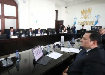 Defensa pide Q279 millones más y justifica aumento de mil 500 militares
