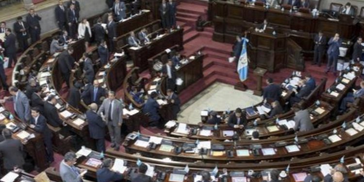 Definen agenda de sesiones plenarias en el Congreso de la República