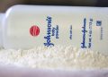 Demandan a Johnson & Johnson por fraude en las demandas por cáncer