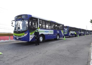 Denuncian cobros en efectivo en sistema de transporte Express Mixco